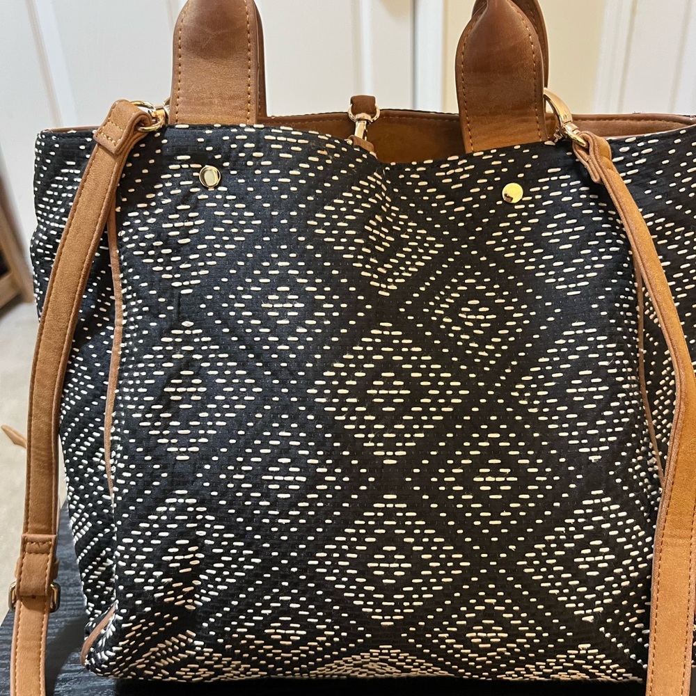 Deux Lux Black and Tan Patterned Tote